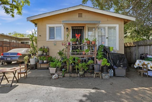 756 Victoria Avenue, San Leandro, CA 94577