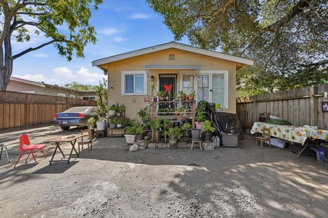 756 Victoria Avenue, San Leandro, CA 94577