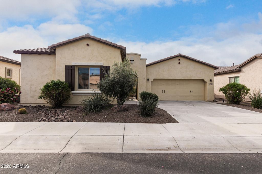 17831 W CEDARWOOD Lane, Goodyear, AZ 85338