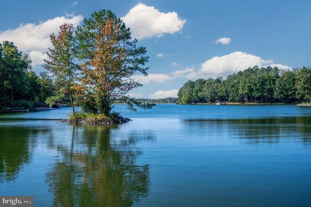 11204 FAWN LAKE PKWY, Spotsylvania, VA 22551