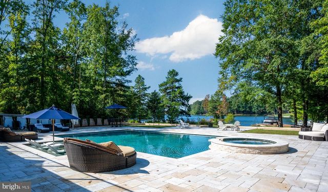 11204 FAWN LAKE PKWY, Spotsylvania, VA 22551