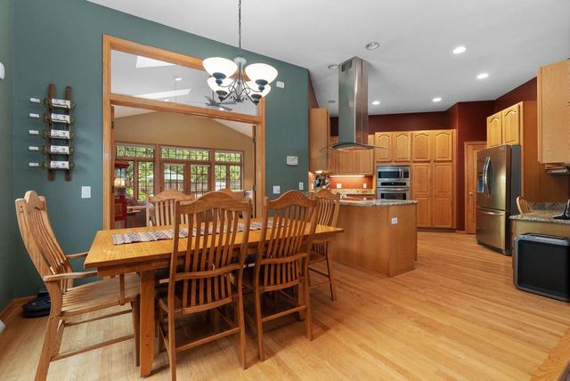 10 Vienna Circle, Madison, WI 53718