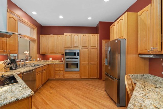 10 Vienna Circle, Madison, WI 53718