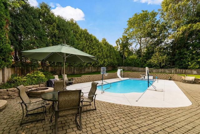 10 Vienna Circle, Madison, WI 53718