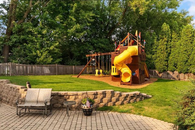 10 Vienna Circle, Madison, WI 53718