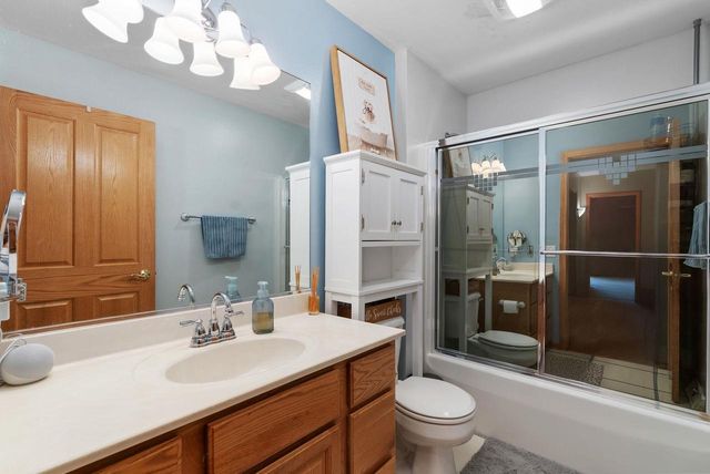 10 Vienna Circle, Madison, WI 53718