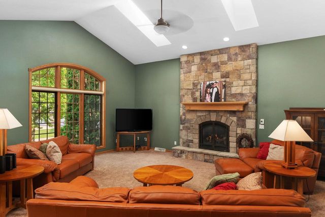 10 Vienna Circle, Madison, WI 53718