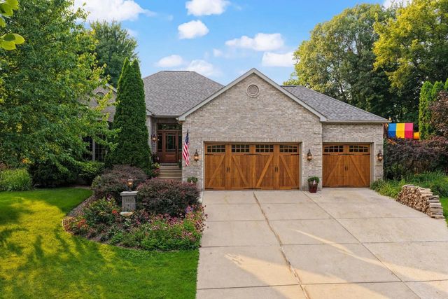 10 Vienna Circle, Madison, WI 53718