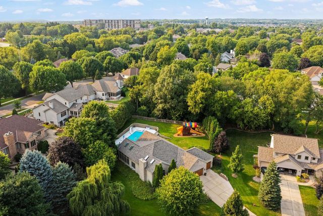 10 Vienna Circle, Madison, WI 53718