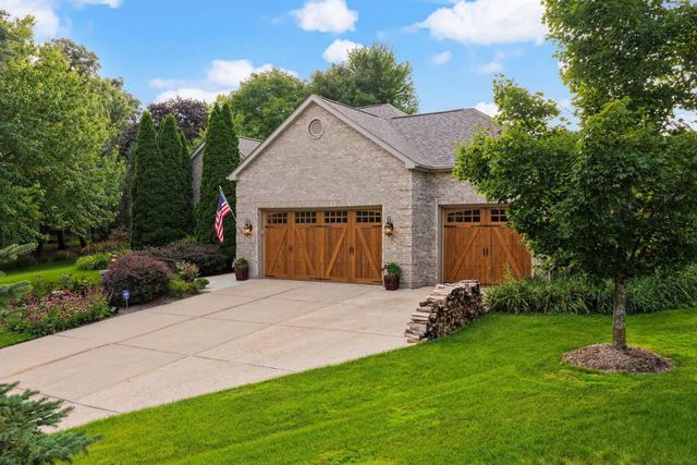10 Vienna Circle, Madison, WI 53718