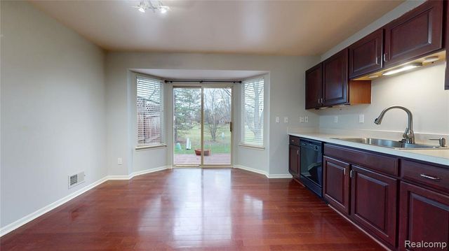 136 Sheffield Court, Canton, MI 48188