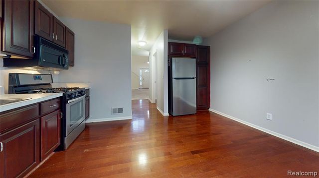 136 Sheffield Court, Canton, MI 48188