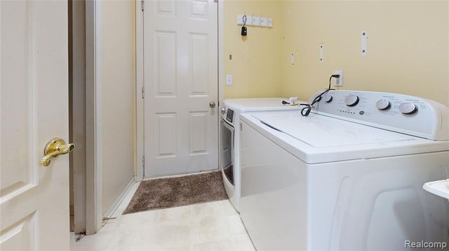 136 Sheffield Court, Canton, MI 48188