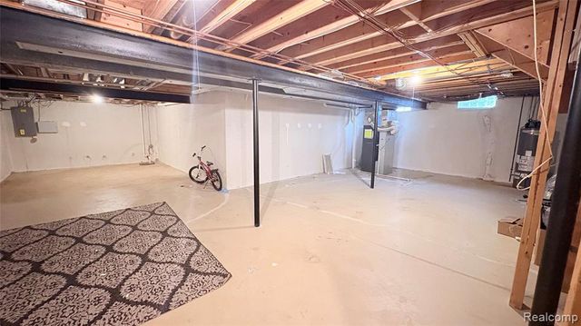 136 Sheffield Court, Canton, MI 48188