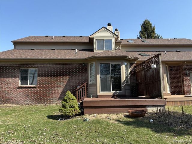 136 Sheffield Court, Canton, MI 48188