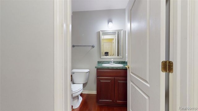 136 Sheffield Court, Canton, MI 48188
