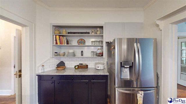 725 W Home, Hartsville, SC 29550