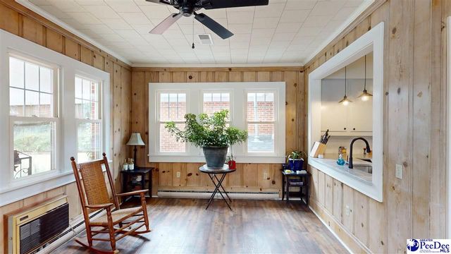 725 W Home, Hartsville, SC 29550