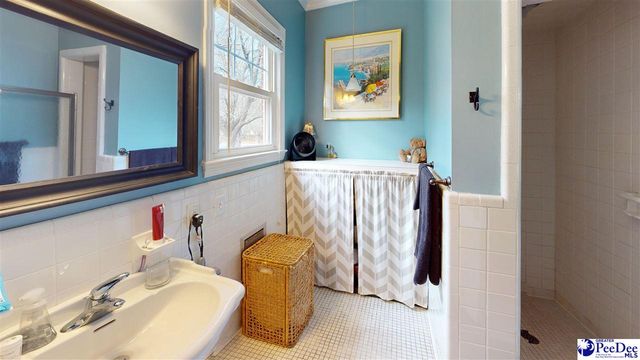 725 W Home, Hartsville, SC 29550