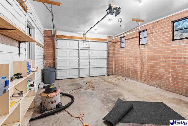 725 W Home, Hartsville, SC 29550