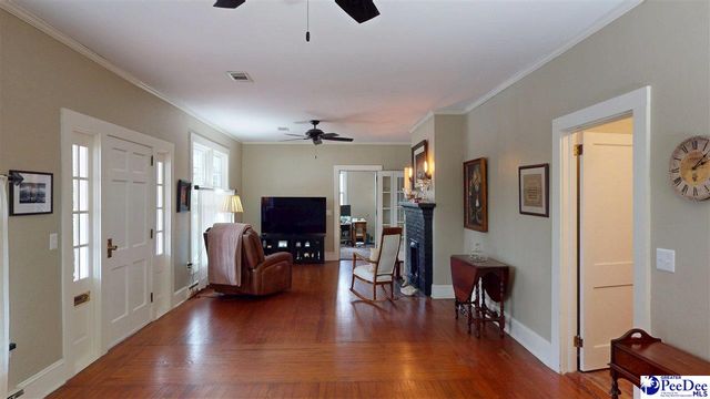 725 W Home, Hartsville, SC 29550