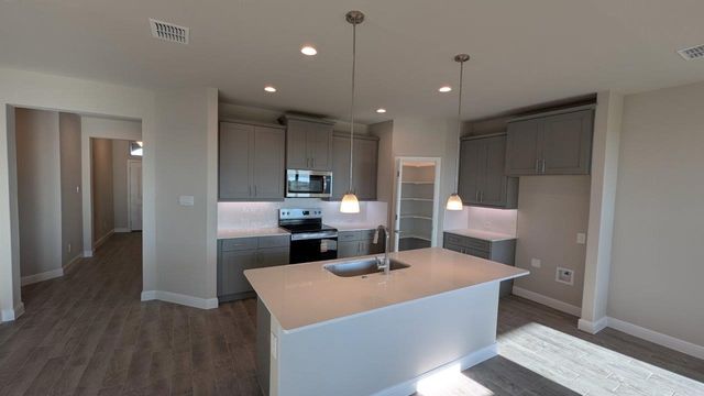 1233 BELTWAY Lane, Granbury, TX 76048