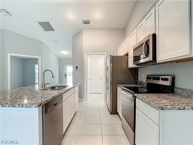 4101 NE 15th AVE, Cape Coral, FL 33909