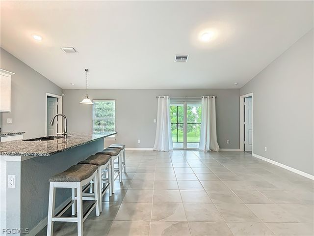 4101 NE 15th AVE, Cape Coral, FL 33909