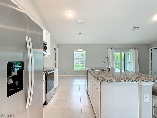 4101 NE 15th AVE, Cape Coral, FL 33909