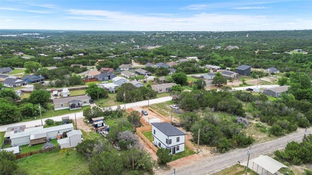 2222 Cedarwood Trail, Granbury, TX 76048