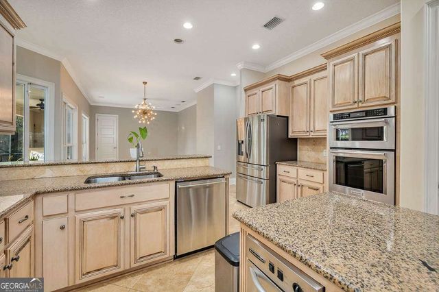 371 Oak Grove Island Drive, Brunswick, GA 31523