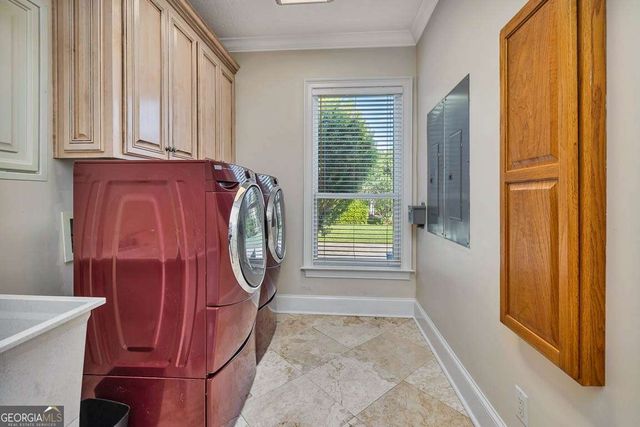 371 Oak Grove Island Drive, Brunswick, GA 31523