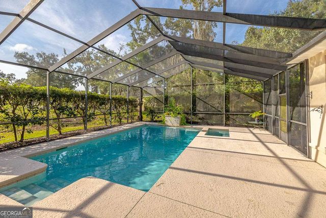 371 Oak Grove Island Drive, Brunswick, GA 31523