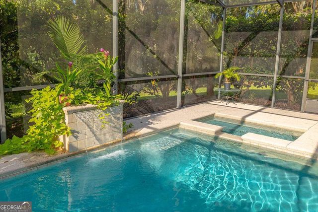 371 Oak Grove Island Drive, Brunswick, GA 31523