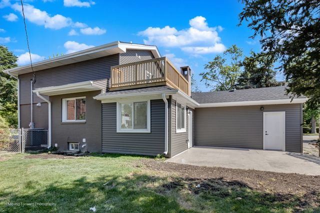 8600 E Prairie Road, Skokie, IL 60076