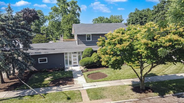 8600 E Prairie Road, Skokie, IL 60076