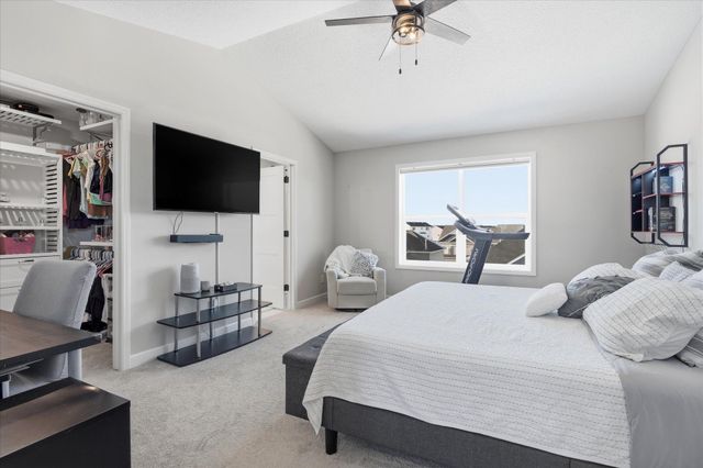 1486 Oak Ridge Street, Hanover, MN 55341