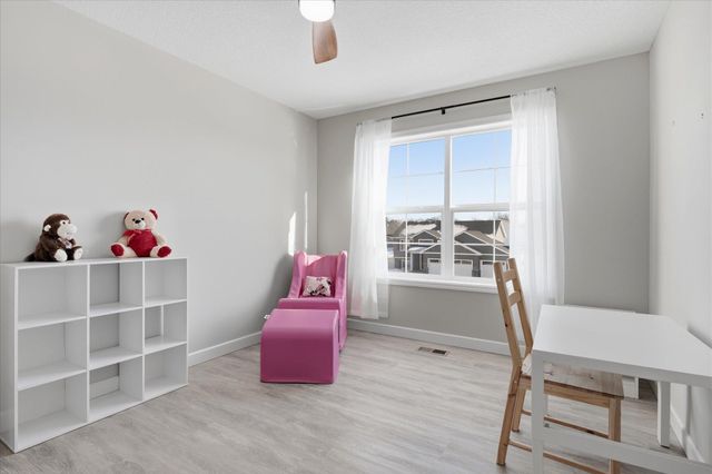 1486 Oak Ridge Street, Hanover, MN 55341