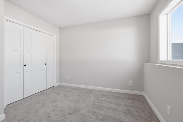 1486 Oak Ridge Street, Hanover, MN 55341