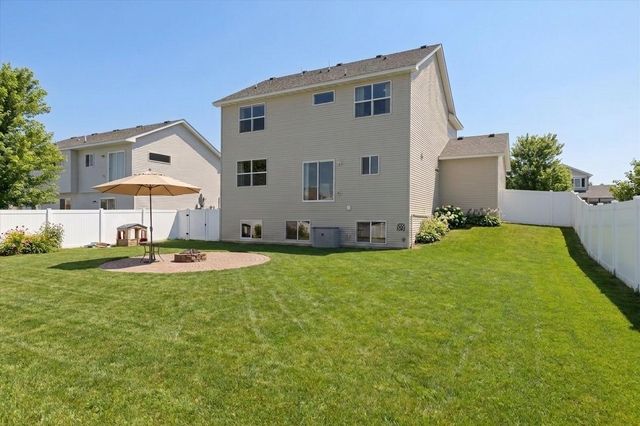 1486 Oak Ridge Street, Hanover, MN 55341