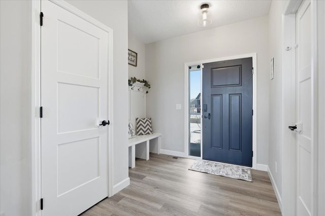 1486 Oak Ridge Street, Hanover, MN 55341