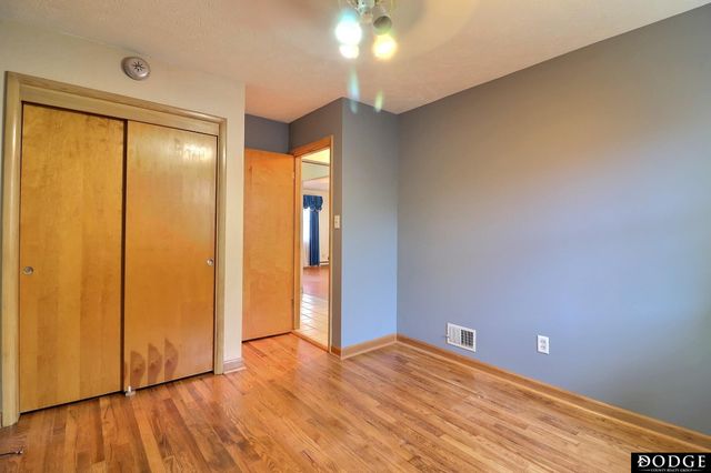 2075 Fairacres Drive, Fremont, NE 68025