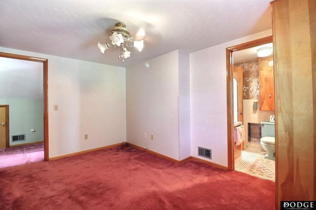 2075 Fairacres Drive, Fremont, NE 68025