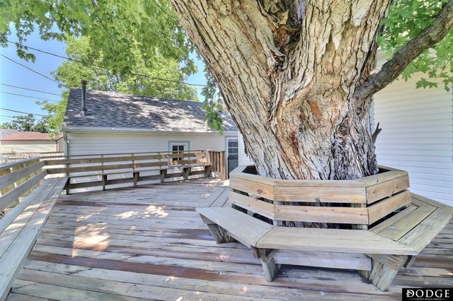 2075 Fairacres Drive, Fremont, NE 68025