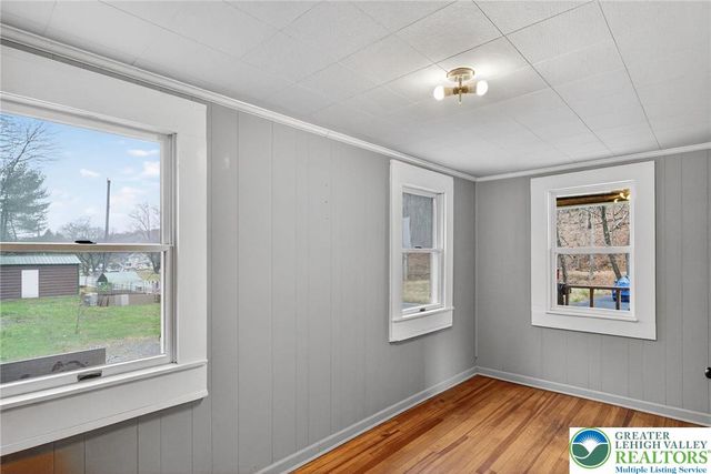 2205 Long Run Road, Franklin Twp, PA 18235