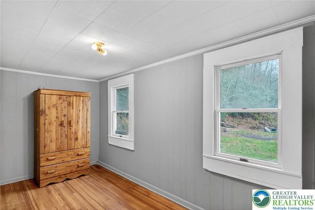 2205 Long Run Road, Franklin Twp, PA 18235