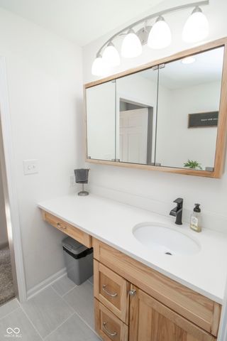 10515 Collingswood Road, Fishers, IN 46037