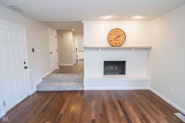 10515 Collingswood Road, Fishers, IN 46037