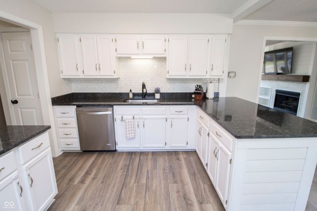 10515 Collingswood Road, Fishers, IN 46037