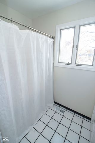 10515 Collingswood Road, Fishers, IN 46037